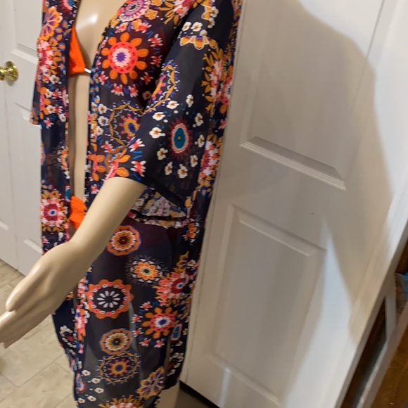 GD KeY cover up size small NWT - Picture 2 of 6